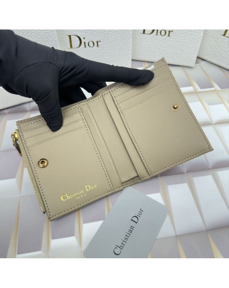 ディオール 短財布小銭入れやお札やカード収納ふたつ折り財布