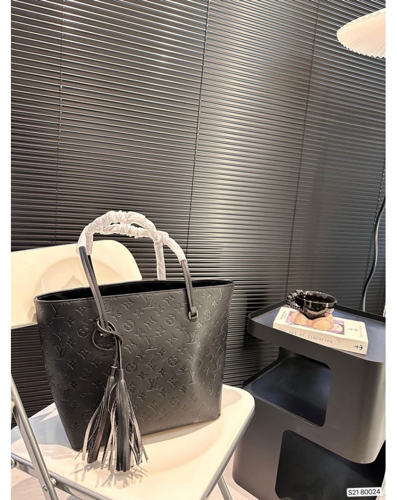 ルイヴィトン ショピングバッグファッショントートバッグファッション革製高級感