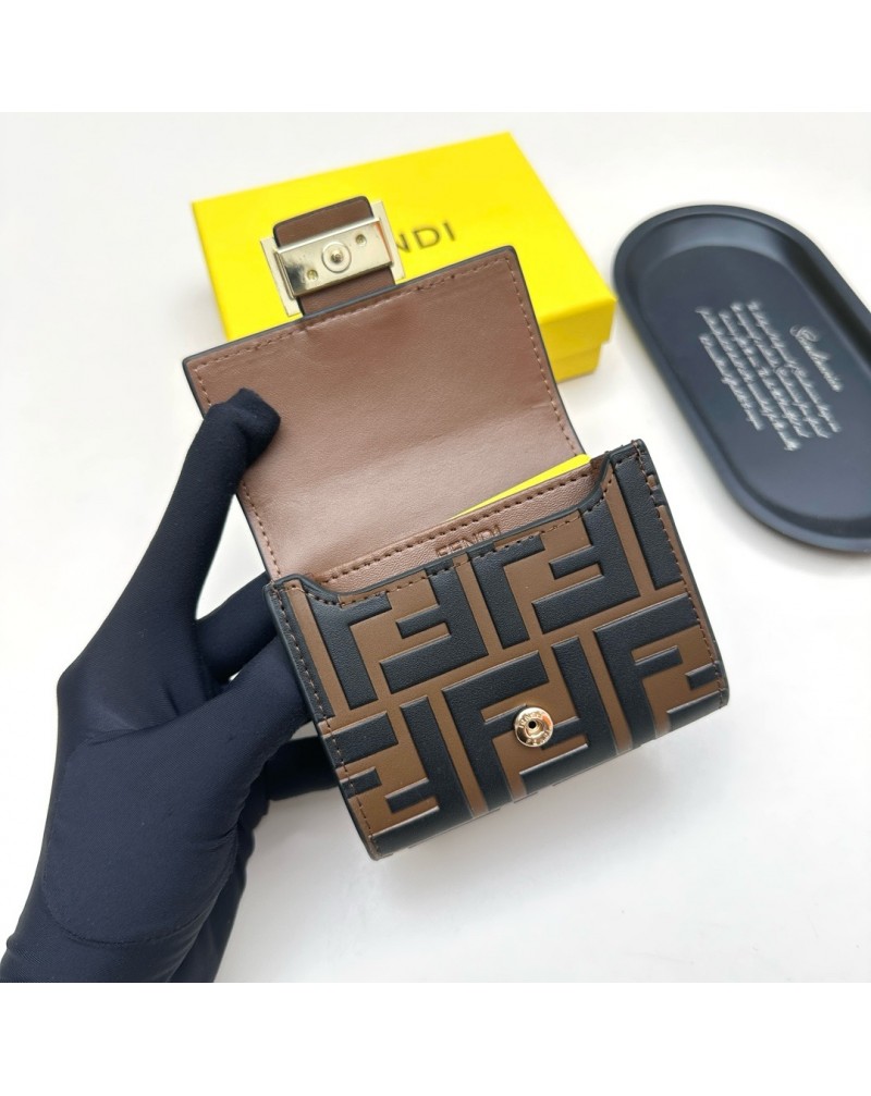 フェンデイ カードケース小銭入れオシャレ人気 FF名刺収納ケース経典高品質革製