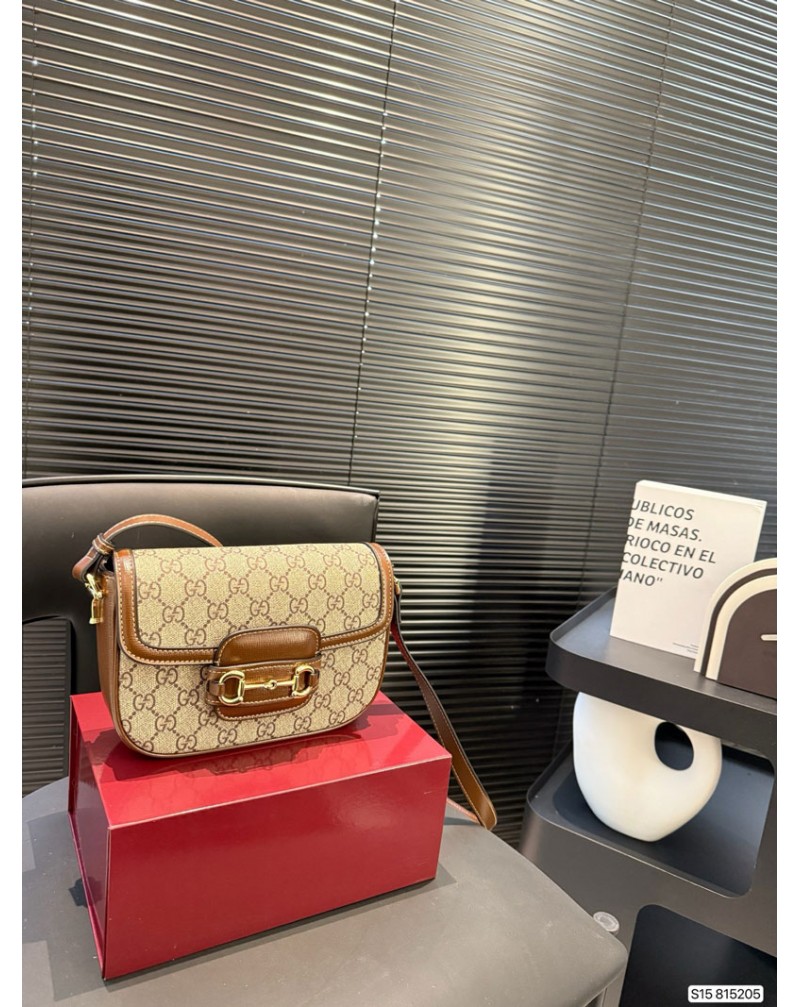 グッチ ショルダーバッグ芸能人愛用カバンオシャレ経典