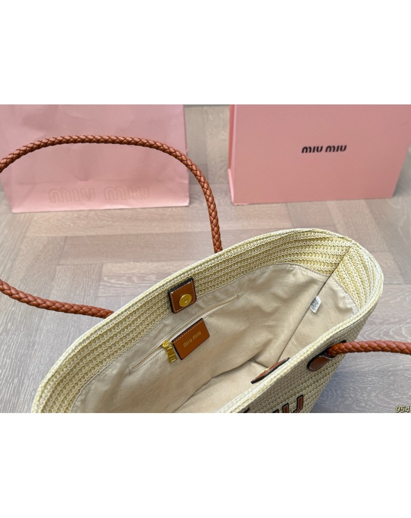 ミュウミュウ カゴバッグポケット付きオシャレスタイリッシュショピングバッグ