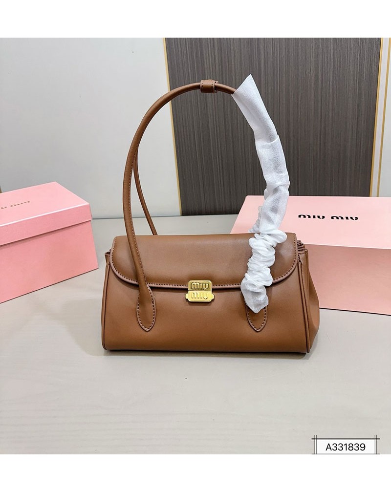 ミュウミュウ ショルダーバッグ超オシャレブランドカバン人気スタイリッシュ高品質革製