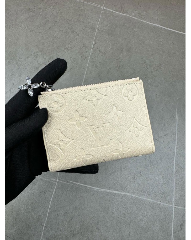 ルイヴィトン 短財布２つ折り オシャレ小銭入れやカードやお札収納可能