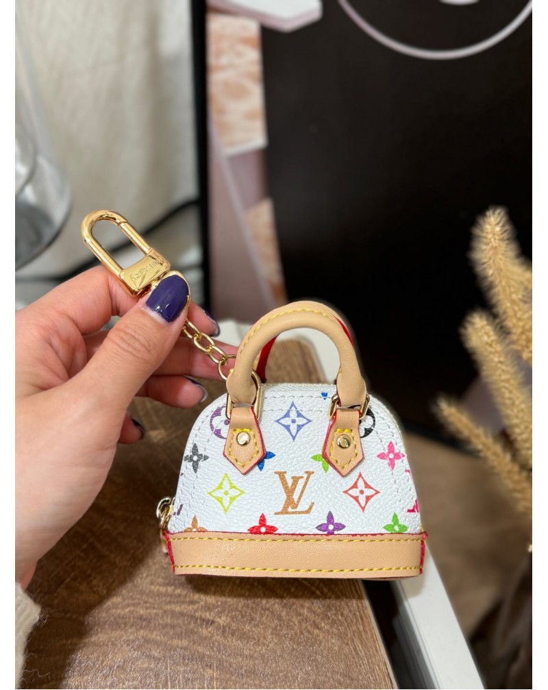 ルイヴィトン キーホルダーかわいいミニバッグ型設計イヤホンや鍵や小物収納ケースオシャレ