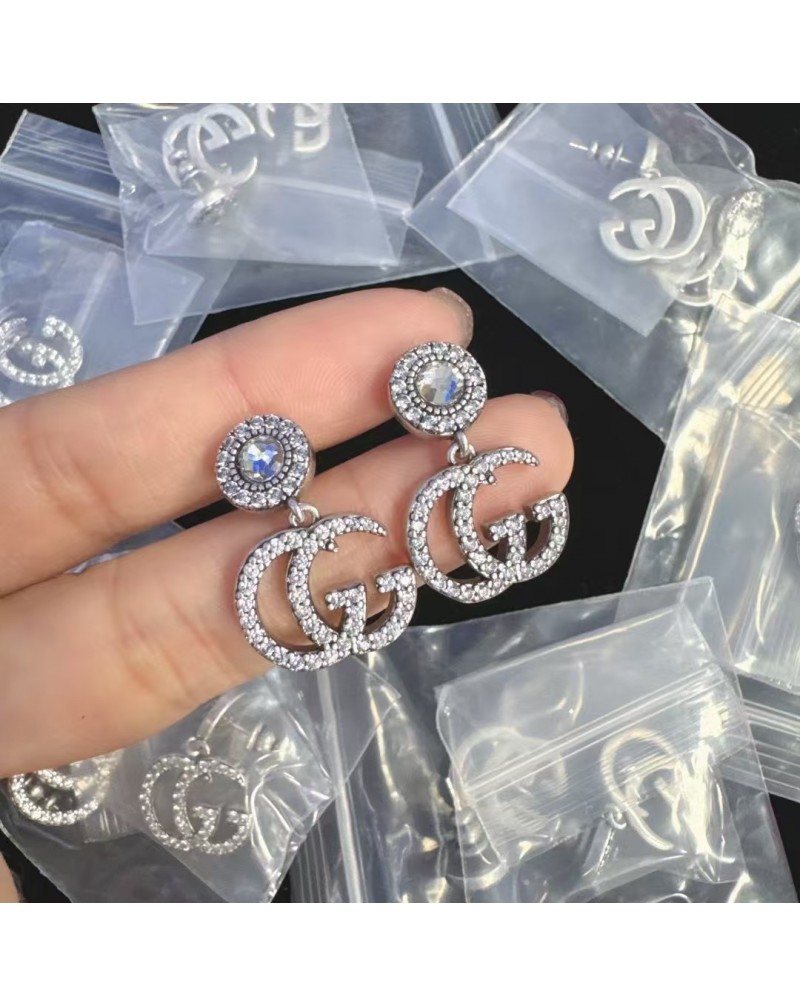 グッチ ピアス可愛いオシャレ花形キラキラピアス潮流アクセサリー