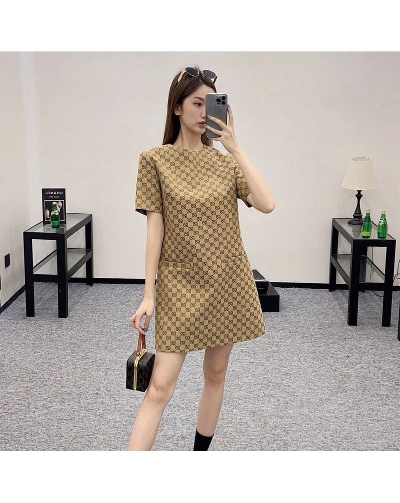 グッチ ワンピーススタイリッシュ洋服ファッションオシャレドレス女性人気