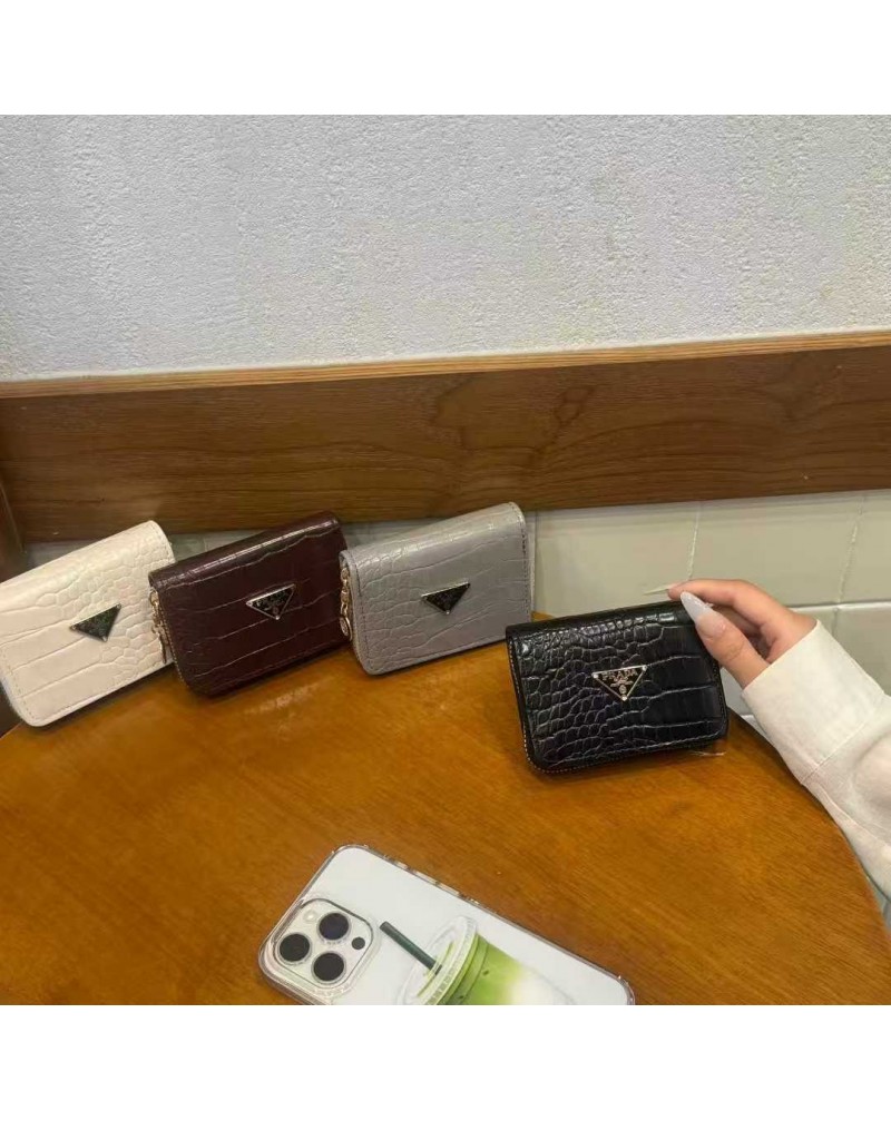 プラダ カードケース小銭入れオシャレ簡約人気prada クレジットカードや折畳みお札収納可能