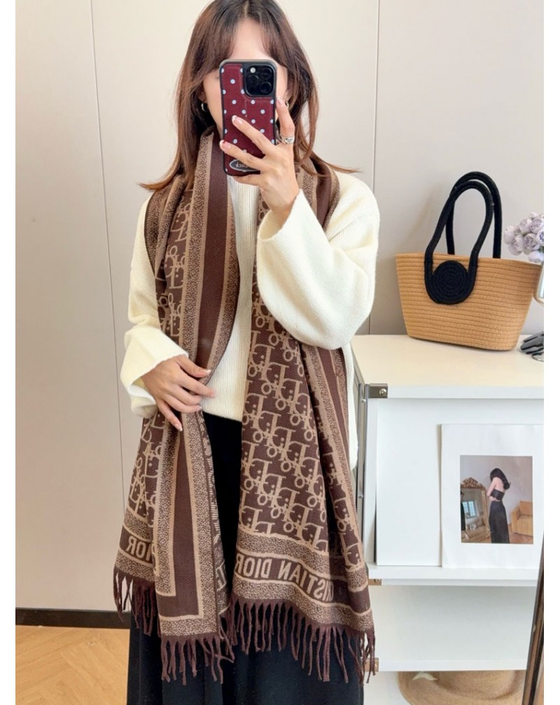 ディオール マフラー秋冬用ショールカシミア柔らかいソフトマフラー人気ファッショニスタ愛用 ディオール マフラー秋冬用ショールカシミア柔らかいソフトマフラー人気ファッショニスタ愛用