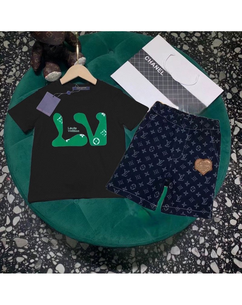 ルイヴィトン tシャツハーフパンツ二点セット子供ウェアオシャレ人気カジュアル上下セットキッズ向け