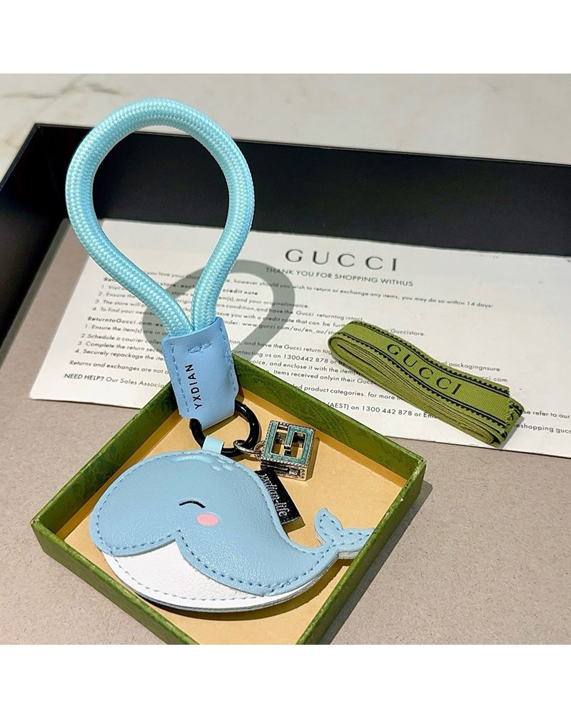 グッチ キーホルダー可愛いクジラ頭アクセサリーオシャレ人気