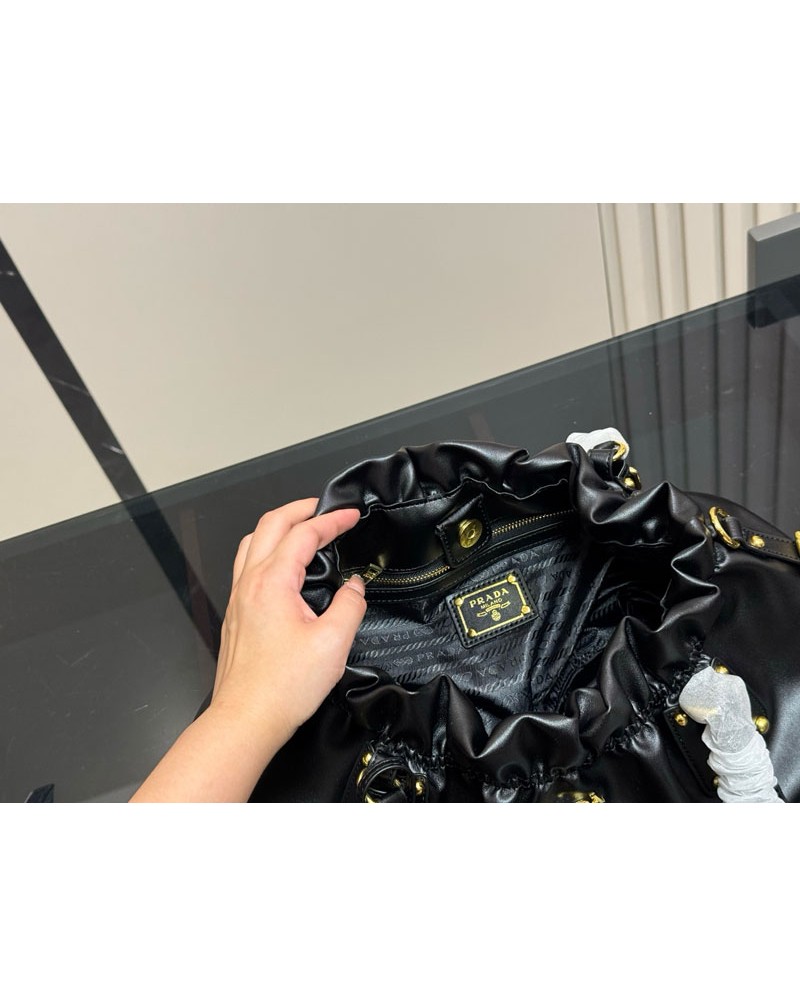 プラダ ハンドバッグオ潮流人気シャレショルダーバッグきかんしゃふう芸能人女性人気