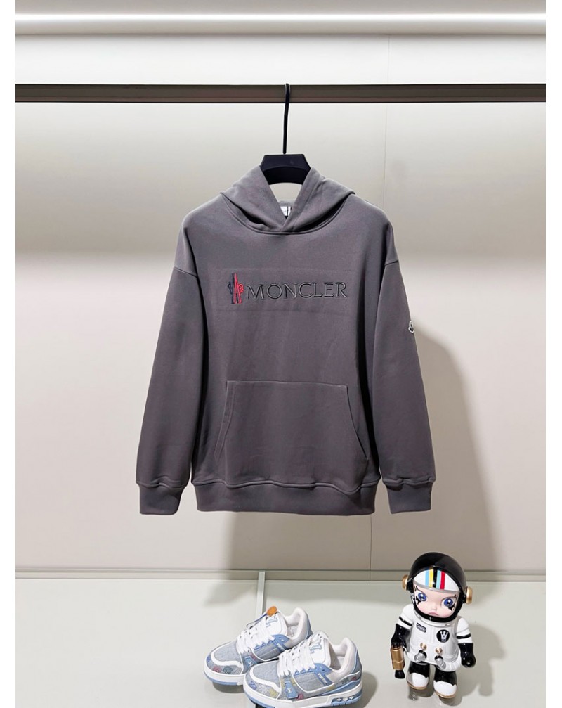 モンクレール パーカーフード付き人気売れ筋 monclerスウェットトップス男女向けペアお揃い精緻刺繍ロゴ高品質コットン製パーカー モンクレール パーカーフード付き人気売れ筋 monclerスウェットトップス男女向けペアお揃い精緻刺繍ロゴ高品質コットン製パーカー