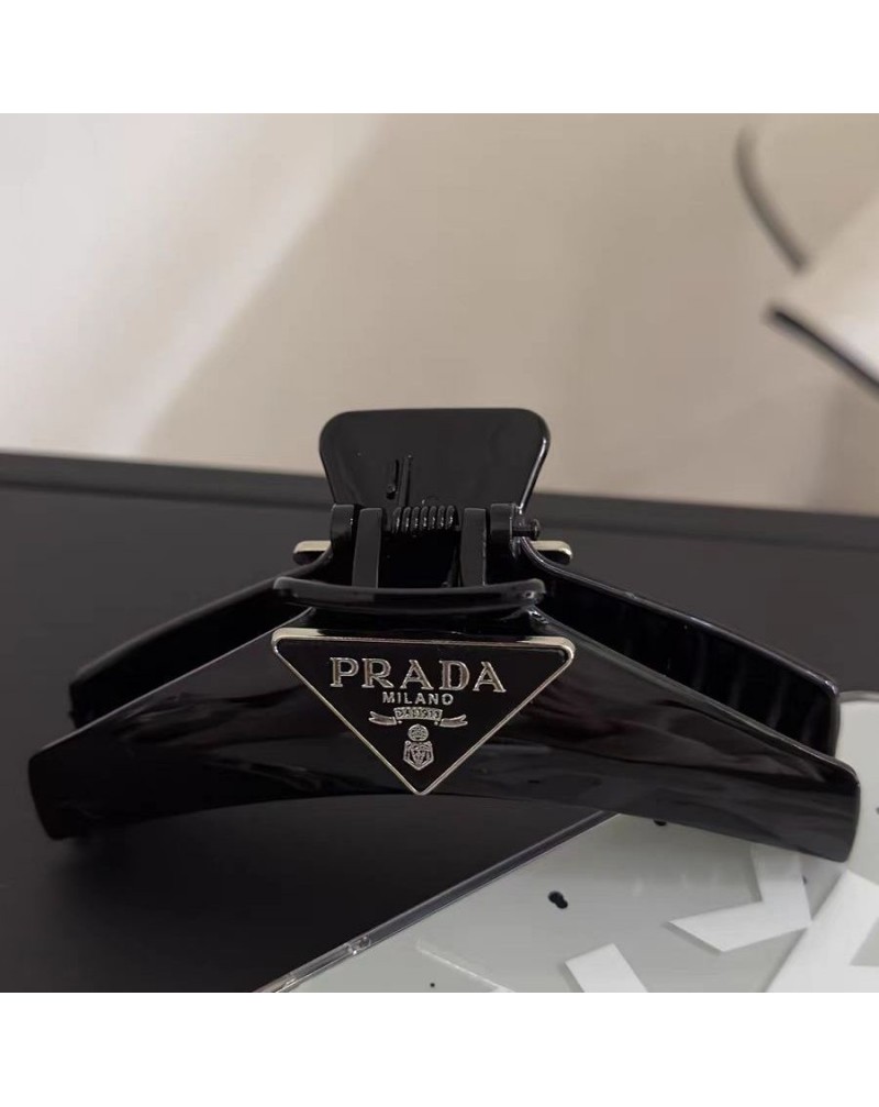 プラダ ヘアクリップオシャレprada 髪まとめアクセサリー人気
