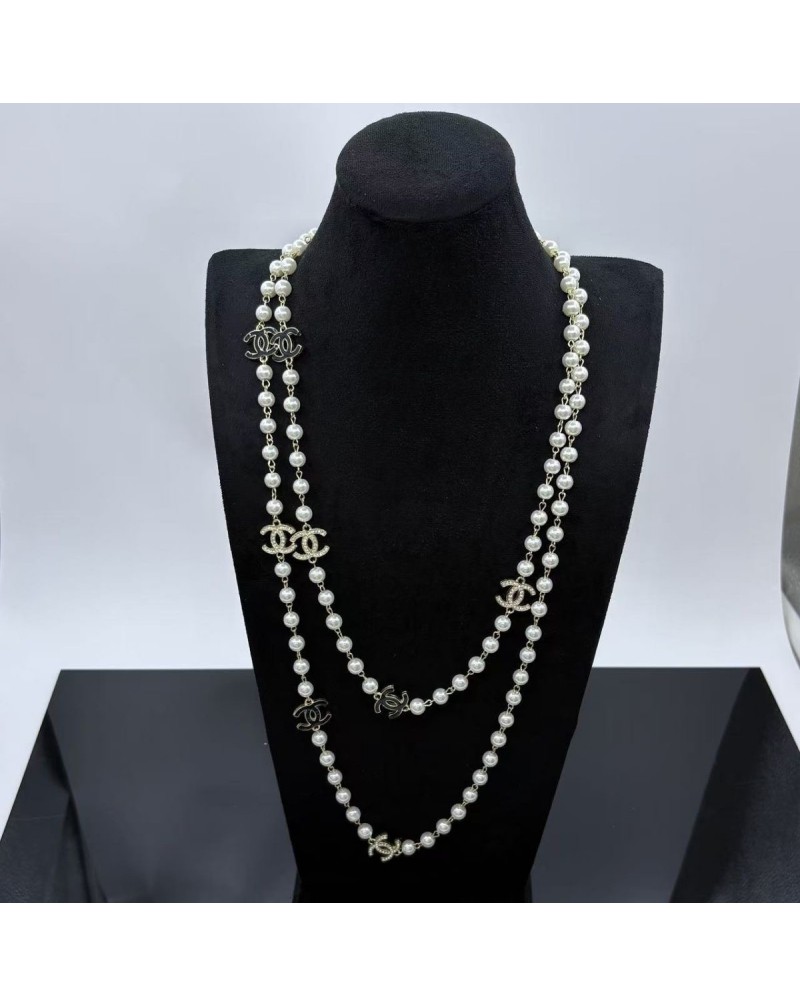シャネル セーターネックレスキラキラ真珠付きオシャレ