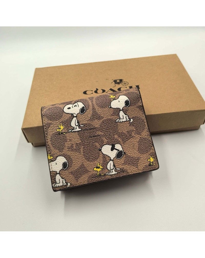 コーチ スヌーピーコラボ小銭入れ可愛い短財布coach カード入れサイフ持ち運び便利 コーチ スヌーピーコラボ小銭入れ可愛い短財布coach カード入れサイフ持ち運び便利