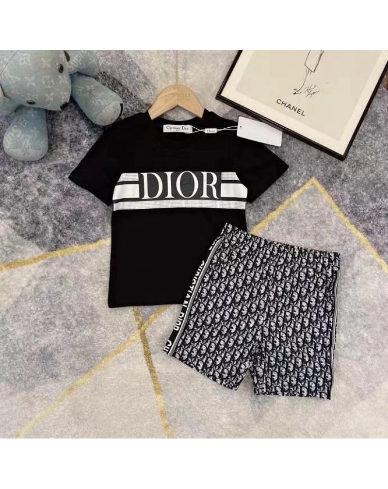 DIOR ｔシャツハーフパンツセット子供用 キッズウェア上下セットカジュアルお洒落夏物涼しいティシャツ半袖　