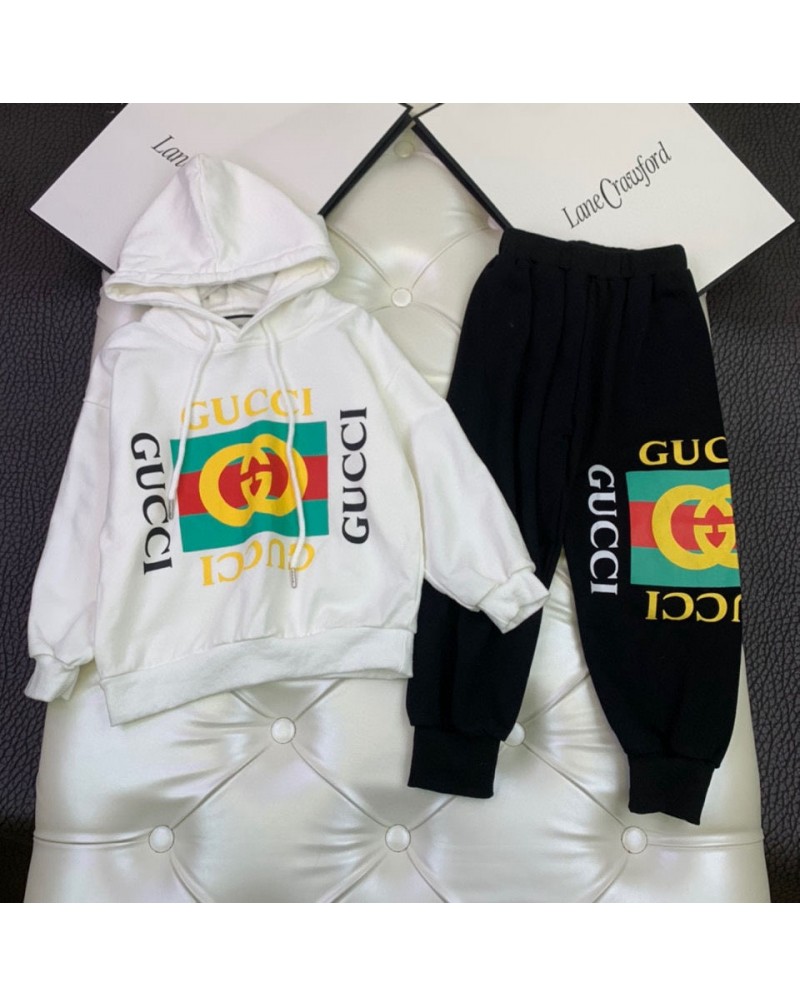 グッチ子供パーカーパンツセットお洒落ファッションカジュアルスウェット上下セットキッズ用裏起毛暖かいソフト人気