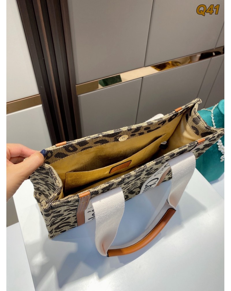Chloe ミニトートバッグお洒落豹紋プリント付きファッション人気ハンドバッグショピングバッグ芸能人愛用