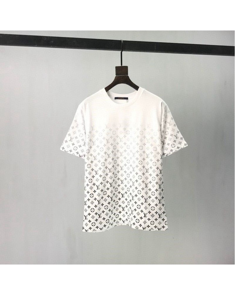 ルイヴィトン tシャツ半袖お洒落グラデーションモノグラム付き高級ティシャツトップスメンズレディース兼用 ルイヴィトン tシャツ半袖お洒落グラデーションモノグラム付き高級ティシャツトップスメンズレディース兼用
