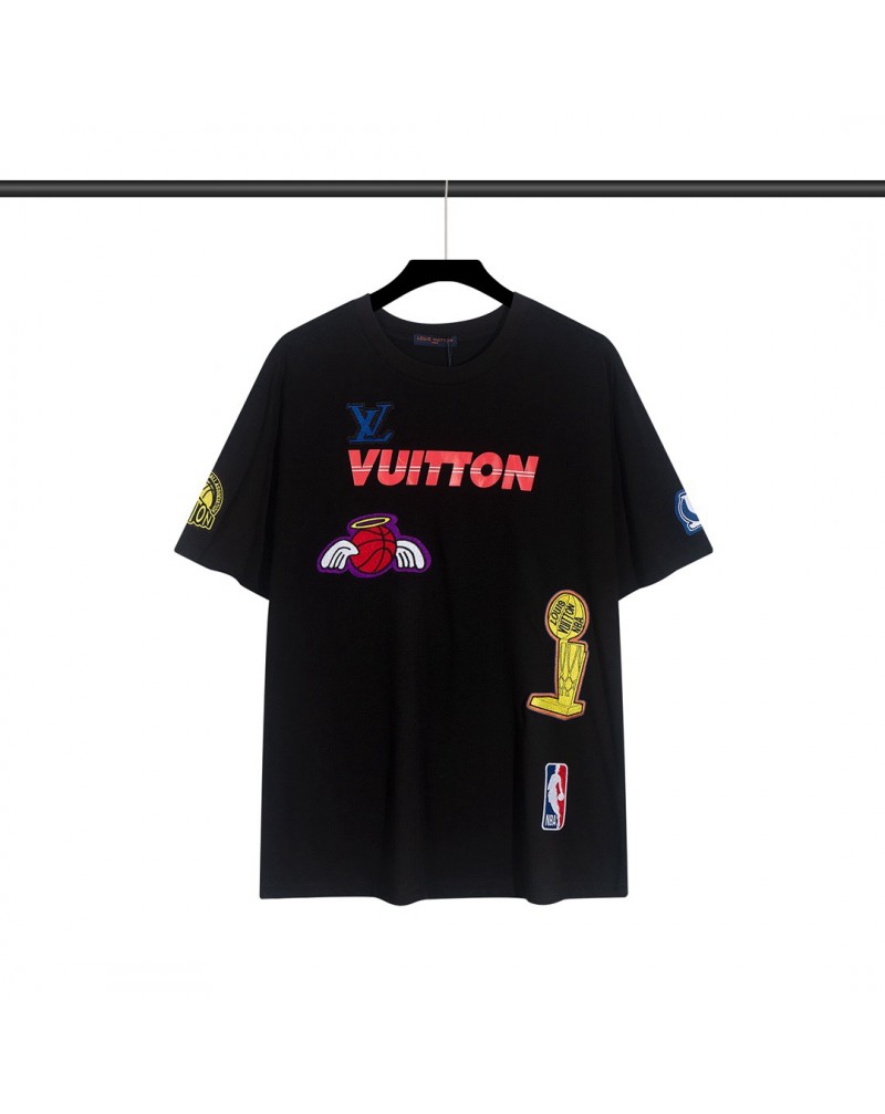 ルイヴィトン NBAコラボtシャツ半袖精緻刺繍プリント潮流個性ティシャツトップス男女向け超人気