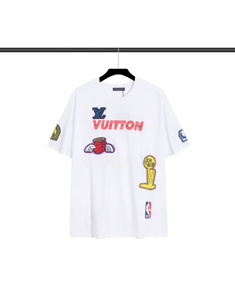 ルイヴィトン NBAコラボtシャツ半袖精緻刺繍プリント潮流個性ティシャツトップス男女向け超人気