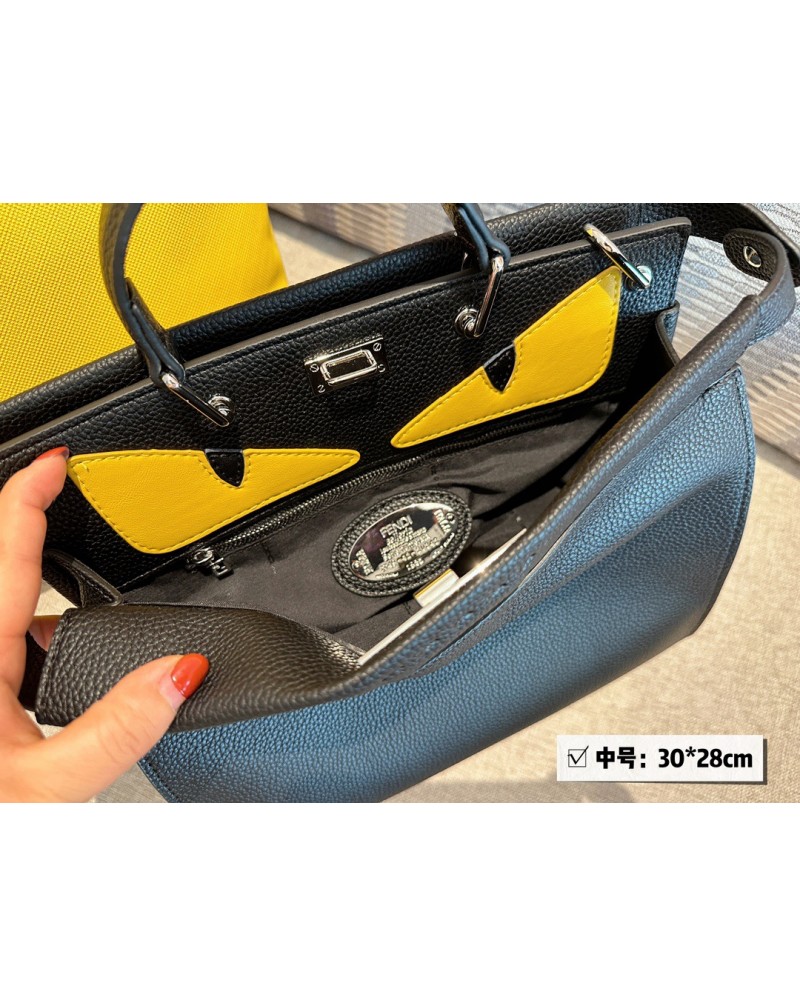 フェンデイ ショルダーバックメンズむけハンドバック高品質個性モンスター付きファッションpeekkabo