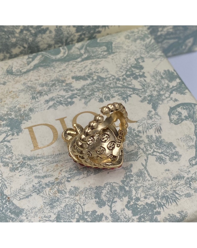 グッチ 指輪可愛いいちごリングお洒落キラキラ グッチ 指輪可愛いいちごリングお洒落キラキラ