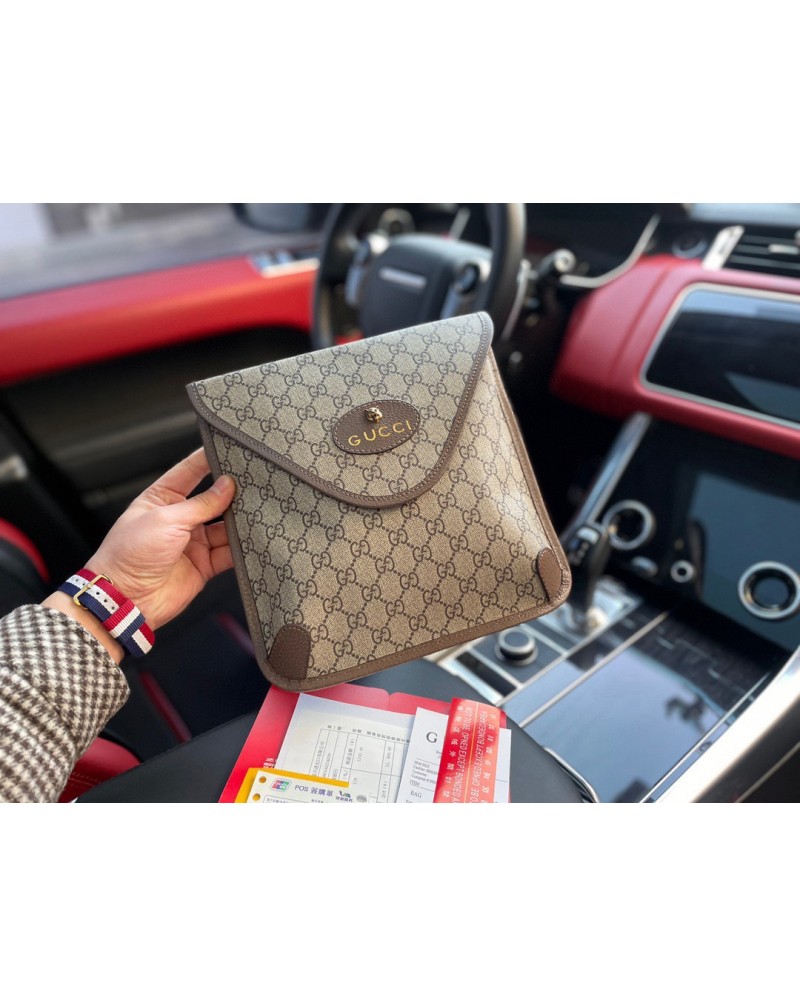 グッチ ショルダーバックお洒落ビジネス風斜め掛けバッグ高級レザー製