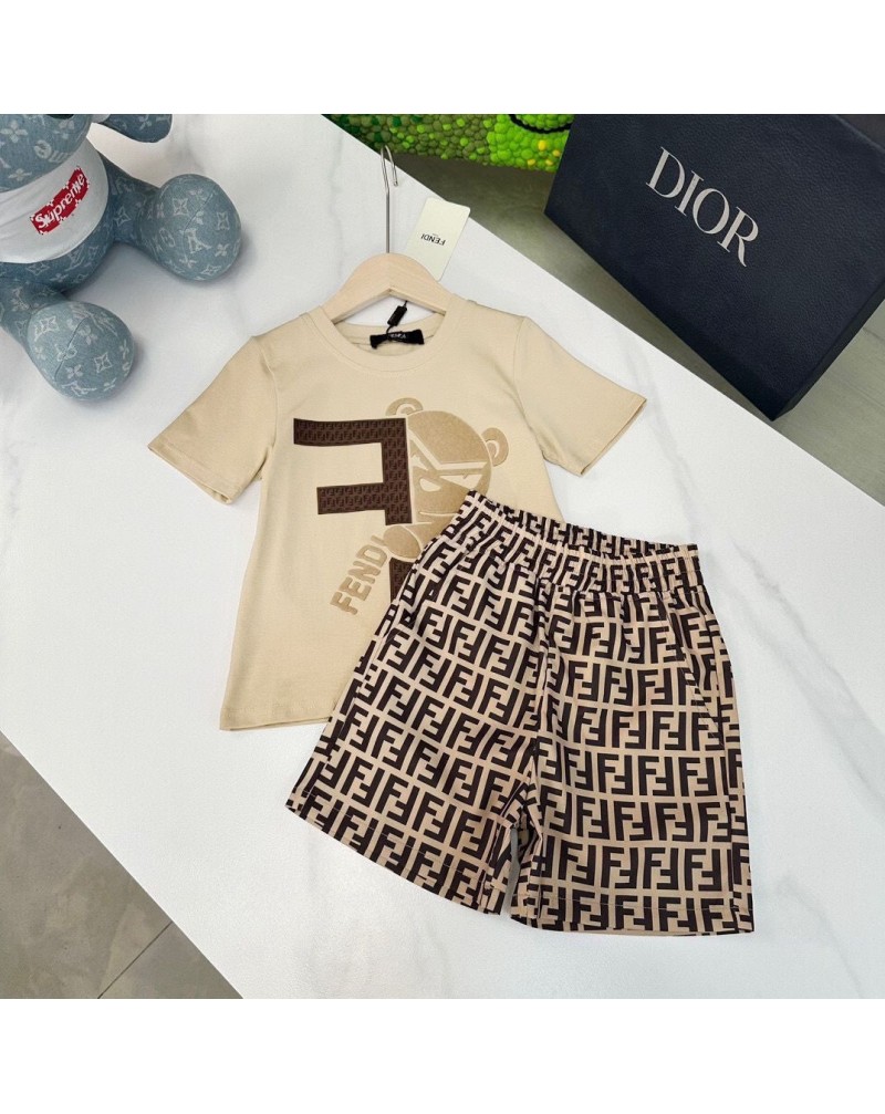 フェンデイｔシャツハーフパンツ二点セット子供用可愛いクマちゃん付きキッズティシャツ上下セットコットンお洒落