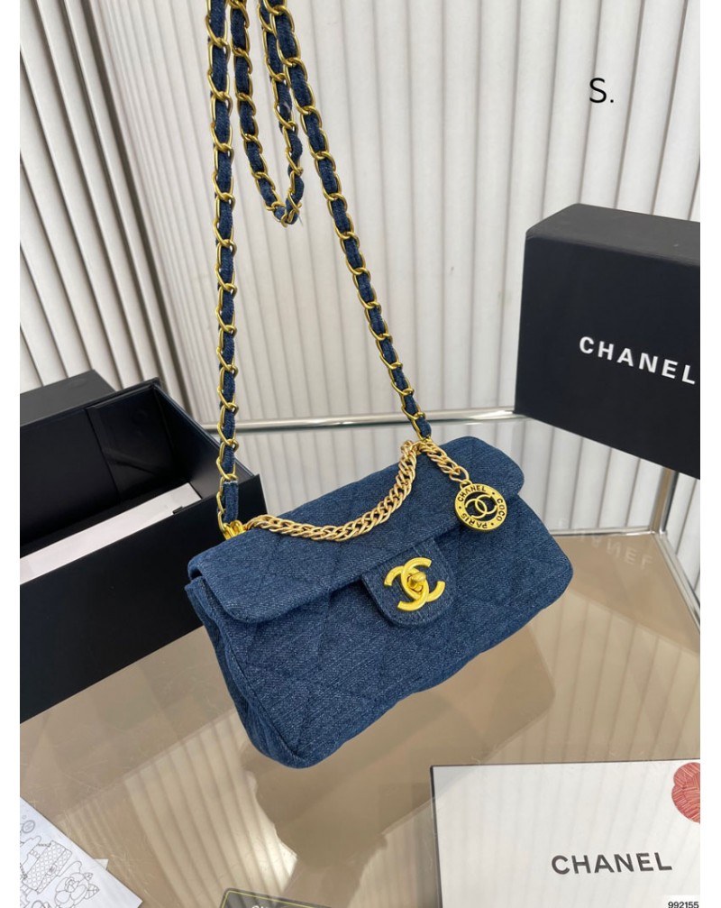 シャネル ショルダーバックデニムお洒落小香風ファッション人気チェーン肩紐付き高級カバン