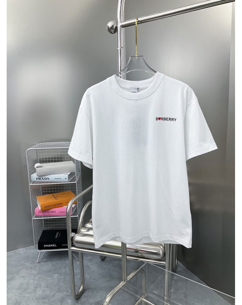 バーバリー Tシャツ半袖お洒落ペアルックガ コットンカジュアル人気ティシャツ丸首トップスバレンタイン限定 バーバリー Tシャツ半袖お洒落ペアルックガ コットンカジュアル人気ティシャツ丸首トップスバレンタイン限定
