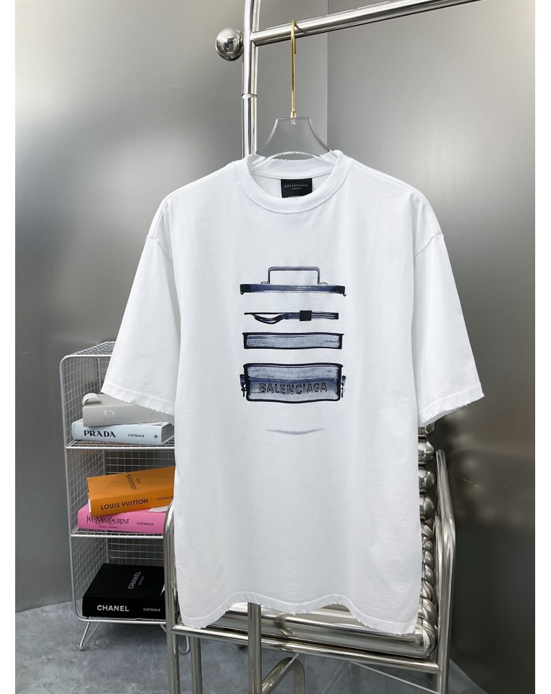 バレンシアガ Tシャツ半袖お洒落個性穴をあける韓国風ティシャツコットンティシャツペアお揃い バレンシアガ Tシャツ半袖お洒落個性穴をあける韓国風ティシャツコットンティシャツペアお揃い