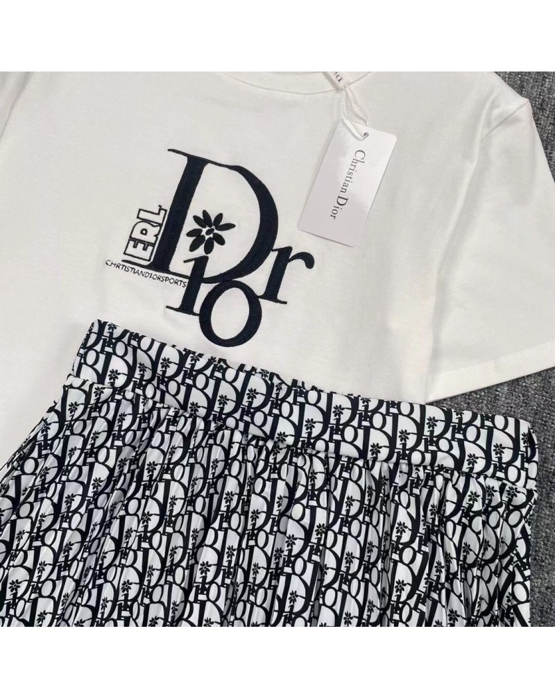 ディオール Tシャツロングスカートセットファッション優雅洋服芸能人愛着