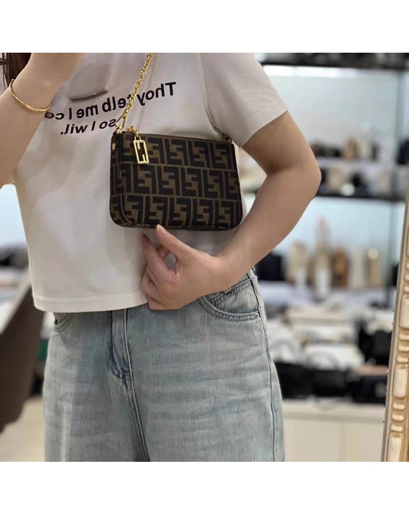 フェンデイ ミニショルダーバッグ経典FFわきしたのバッグチェーンレザー製二つ肩紐付き