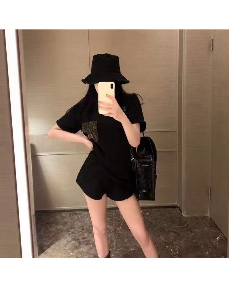 フェンデイ 半袖ハーフパンツズボンお洒落経典人気ブランドティシャツ２点セット