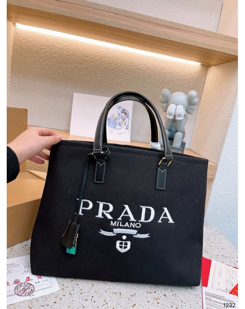 プラダ トートバッグファッションハンドバッグキャンバス